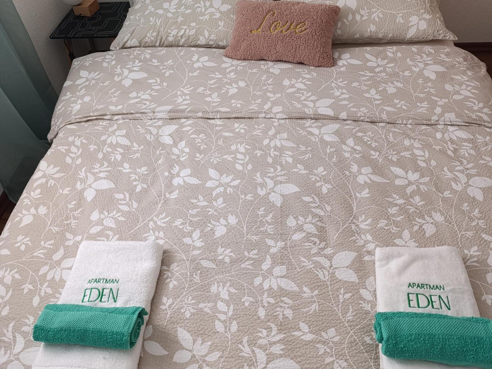 Apartman Eden Яйце Екстер'єр фото